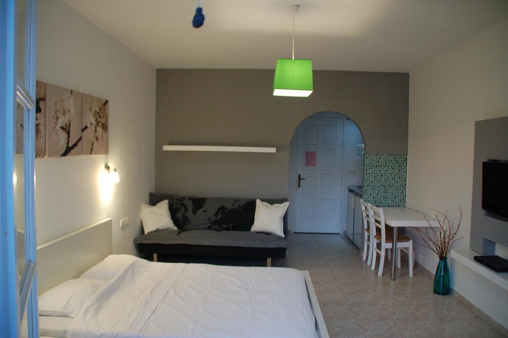 Handrina Studios Naxos City Esterno foto